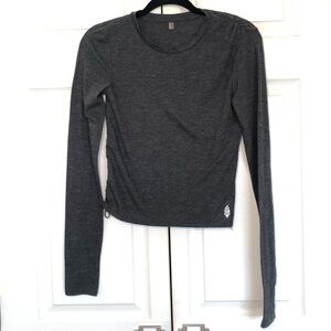 Free People Movement Side Ruched Grey Crop Long Sleeve Size S
